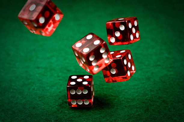 gudang platform mobile interface showing Sic Bo betting slip and live dealer stream